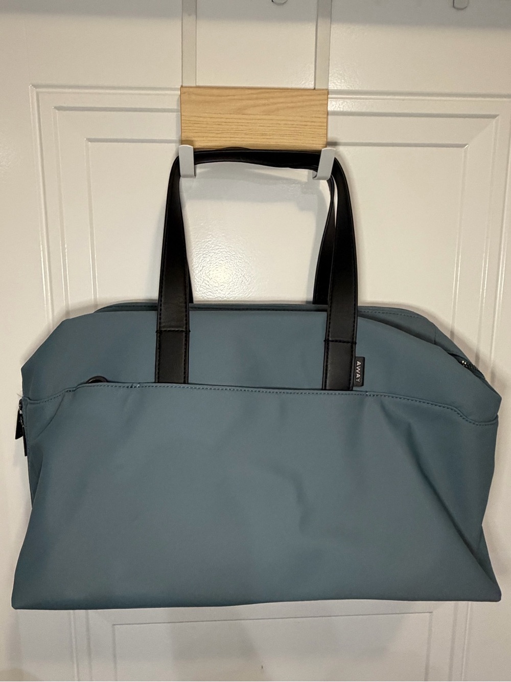 Away Everywhere Bag Travel Weekender Carry-On Unisex Coast Blue Like New